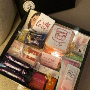 giftbox, giftbox for her, birthday gift, anniversary gift, giftbox for him,